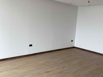 Departamento de venta en el sector la Carolina de 3 dormitorios, Quito, Ecuador