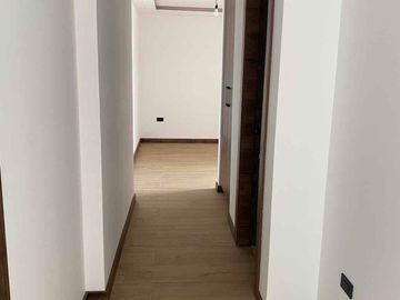 Departamento de venta en el sector la Carolina de 3 dormitorios, Quito, Ecuador