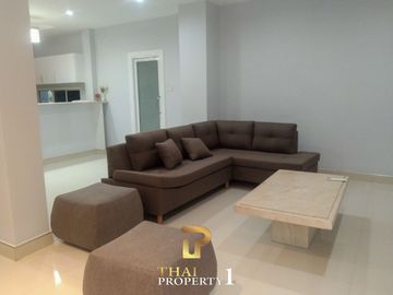 Luxury 2-Storey Pool Villa for Sale – European Home Place Village, South Pattaya