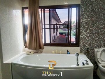 Luxury 2-Storey Pool Villa for Sale – European Home Place Village, South Pattaya