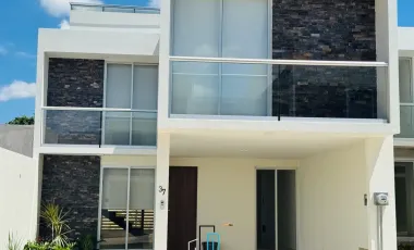 Casa en Venta en Fracc. Privado La Vista, Emiliano Zapata -$3,050,000 MXN