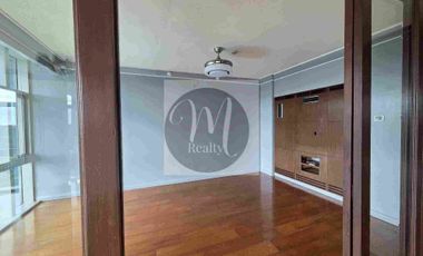 Semi Furnished Pacific Plaza Lease low floor