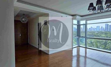 Semi Furnished Pacific Plaza Lease low floor