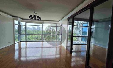Semi Furnished Pacific Plaza Lease low floor