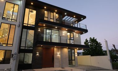 For Sale: 5BR Modern House & Lot in Parkway Setting Nuvali Calamba, Laguna - P31.5M