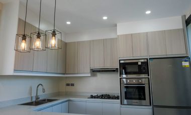For Sale: 5BR Modern House & Lot in Parkway Setting Nuvali Calamba, Laguna - P31.5M