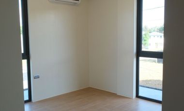 For Sale: 5BR Modern House & Lot in Parkway Setting Nuvali Calamba, Laguna - P31.5M