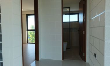 For Sale: 5BR Modern House & Lot in Parkway Setting Nuvali Calamba, Laguna - P31.5M