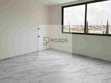 Casa en Metepec Moderna, luminosa y con roof garden equipado