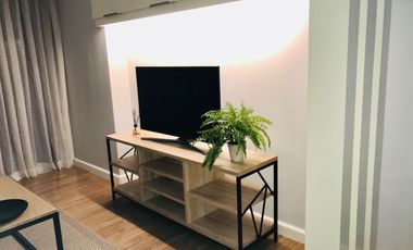 RFO Fully Furnished 1BR with Balcony FOR LEASE / RENT at One Maridien BGC Taguig