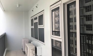 RFO Fully Furnished 1BR with Balcony FOR LEASE / RENT at One Maridien BGC Taguig