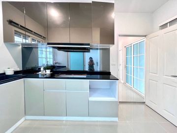 ขาย บ้าน Golden Neo Sathorn โกลเด้น นีโอ สาทร