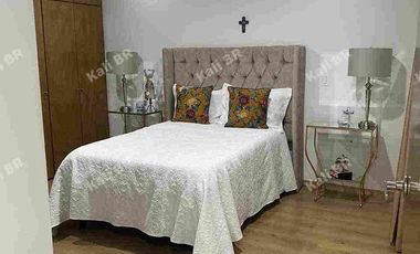 Casa en Loretta Dos en venta.