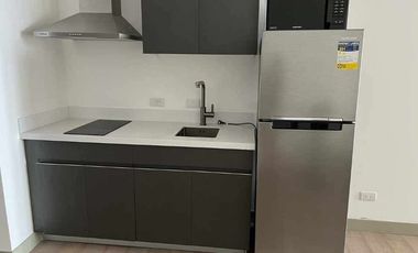 FOR SALE: Furnished Studio at Century Spire Makati