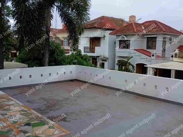 Rumah renoved 3 lantai siap huni,legenda wisata cibubur