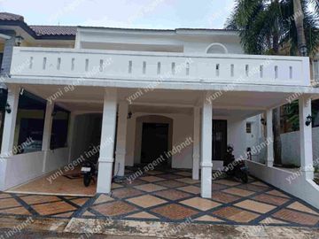 Rumah renoved 3 lantai siap huni,legenda wisata cibubur