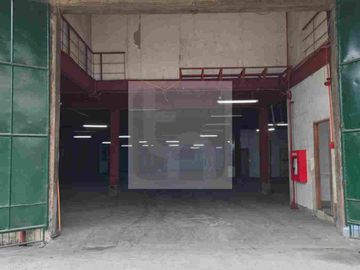 1,556 sqm Warehouse with Office For Lease in Quezon City
