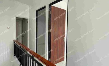 Rumah 2 lantai di Galuh Mas Teluk Jambe Karawang