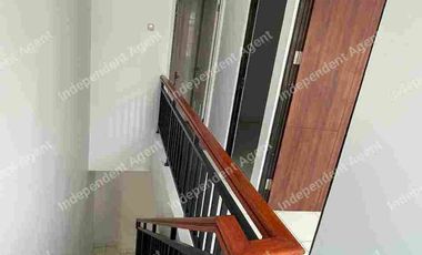 Rumah 2 lantai di Galuh Mas Teluk Jambe Karawang