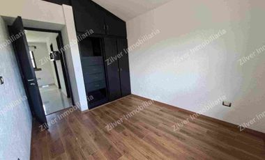 Casa en venta con jardín en la Querencia residencial