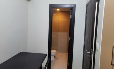 RFO Furnished 3BR with Balcony & Parking FOR LEASE / RENT at Uptown Parksuites 2 BGC Taguig