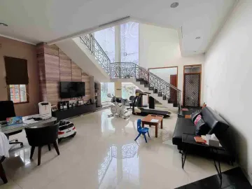 Dijual Rumah Mewah Furnished Colomadu Siap Huni