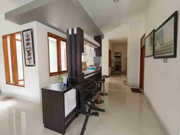 Dijual Rumah Mewah Furnished Colomadu Siap Huni