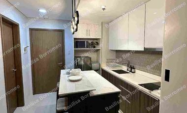 FOR RENT: 1Bedroom w/ Balcony & Ocean View- Php70k/per month