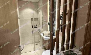 FOR RENT: 1Bedroom w/ Balcony & Ocean View- Php70k/per month