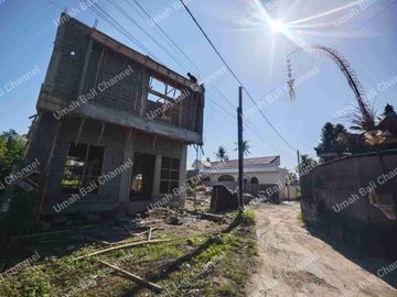 JUAL TROPICAL VILLA DI JALAN PANTAI SABA , DEKAT FLAMINGO BEACH CLUB - GIANYAR