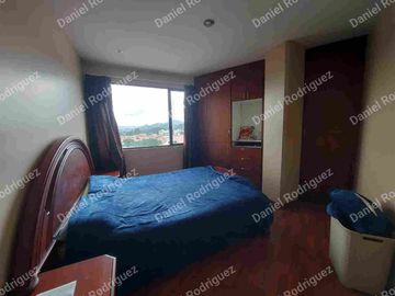 Departamento de venta en cuenca en plena Ave. Paucarbamaba zona estrategica a 100 m de la clinica paucarbamba