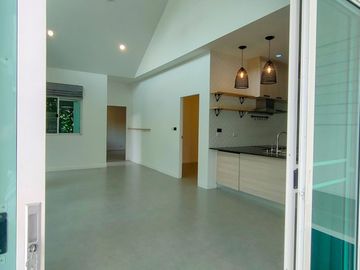 Stunning Single-Story Home near National Park! Hang Dong Gem!