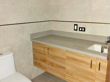 Departamento en venta sector González Suárez