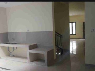 Dijual murah  rumah di Alam Sutera  baru renovasi