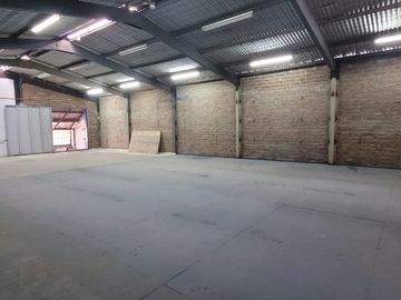 Se Vende Galpón O Bodega Amplio En San Gerardo, Recoleta