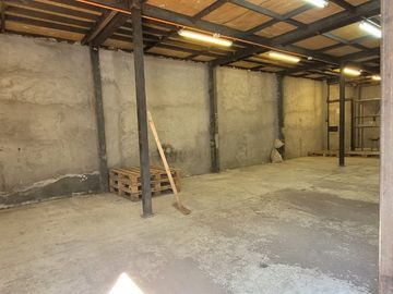 Se Vende Galpón O Bodega Amplio En San Gerardo, Recoleta
