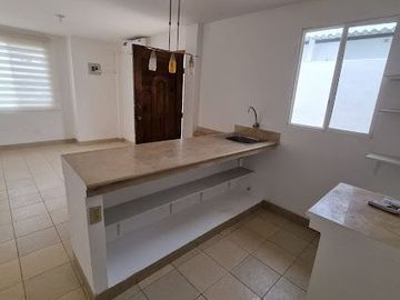 Casa en Alquiler Santa Elena, 2 Hab, 1 Baño, Seguridad, Piscina, cerca la Playa
