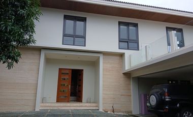 House in Ayala Alabang Village with pool Muntinlupa City FOR RENT