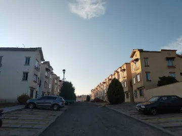 CASA A LA VENTA EN FRACCIONAMIENTO REAL SOLARE, QUERETARO