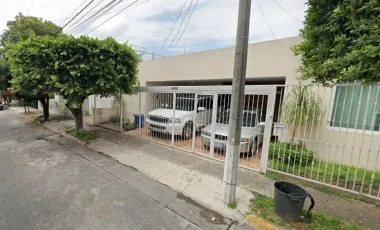 Casa en venta La Perpetua, Jardines Del Country, Guadalajara, Jalisco, México