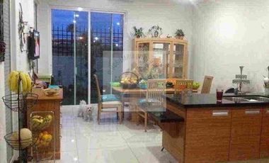 VENTA DE RESIDENCIA EN LA VISTA COUNTRY CLUB CON EXCELENTES AMENIDADES Y MUY AMPLIA  4 recámaras 4 baños cuarto de servicio campo de golf