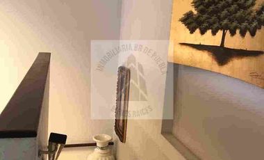 VENTA DE RESIDENCIA EN LA VISTA COUNTRY CLUB CON EXCELENTES AMENIDADES Y MUY AMPLIA  4 recámaras 4 baños cuarto de servicio campo de golf
