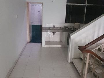 Dijual Ruko 3 Lantai di Singgasana Mainroad