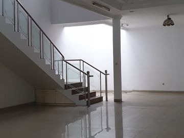 DIJUAL RUMAH GADING INDAH DI KELAPA GADING!