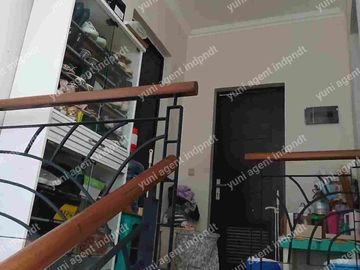 rumah jual hoek minimalis di Legenda Wisata