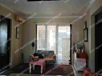 rumah jual hoek minimalis di Legenda Wisata