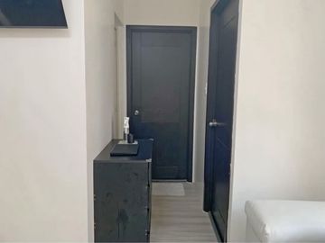 FOR RENT 2BR AT SUN VALLEY PARANAQUE 10-15 MINS AWAY FROM SM BICUTAN