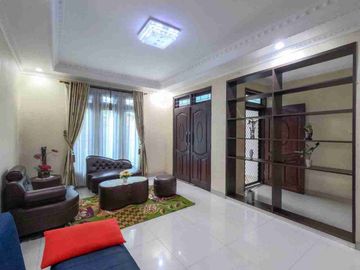 Jual Rumah Pulomas Jakarta Timur 2 Lantai Deket Tol