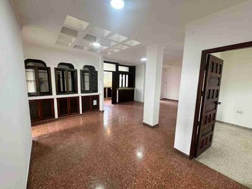 Venta de casa esquinera en Kennedy Nueva