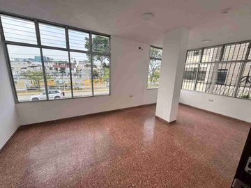 Venta de casa esquinera en Kennedy Nueva